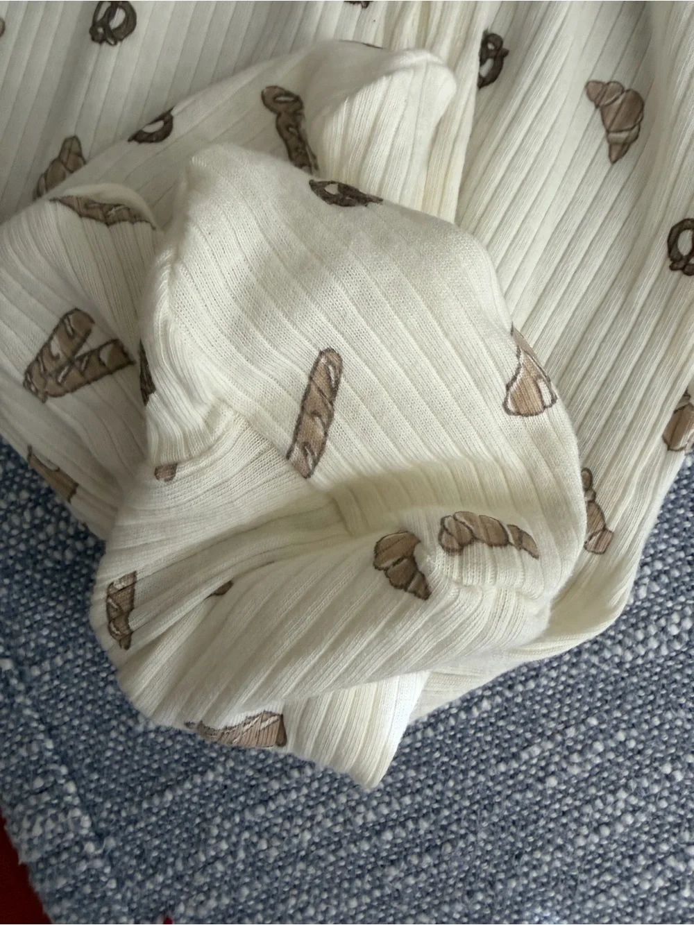 Apple cream ribbed
